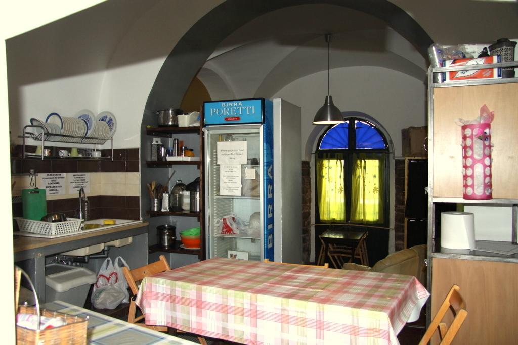 Agora Hostel Catánia Buitenkant foto