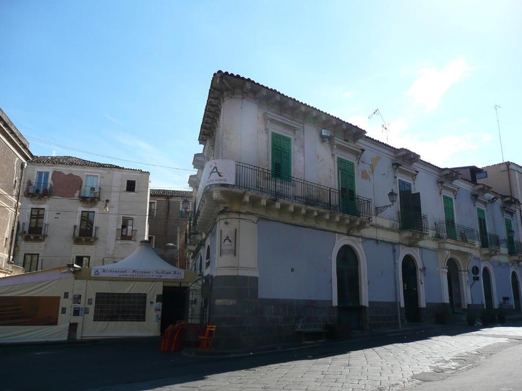 Agora Hostel Catánia Buitenkant foto